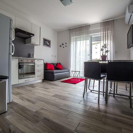 Studio Apartman Nina Rijeka Exterior foto