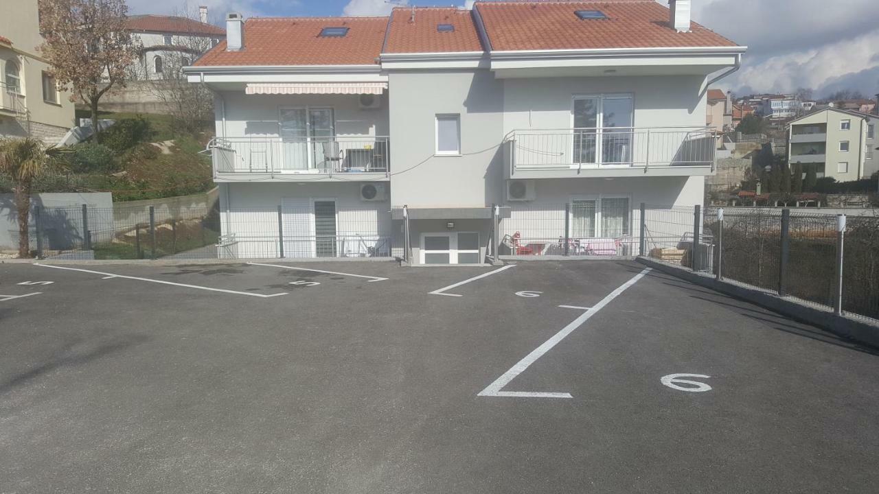 Studio Apartman Nina Rijeka Exterior foto