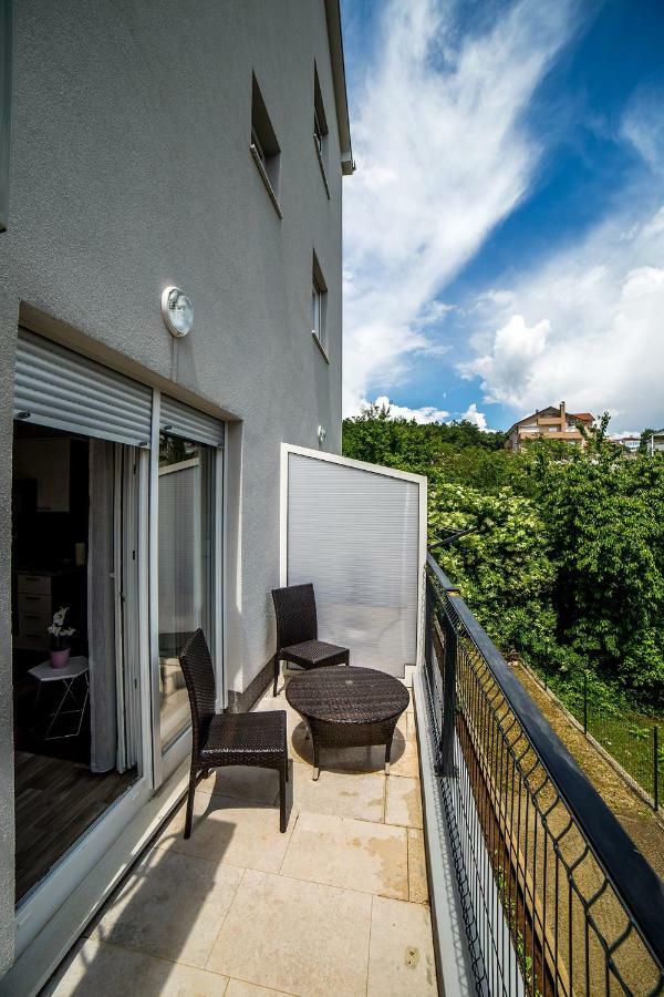 Studio Apartman Nina Rijeka Exterior foto
